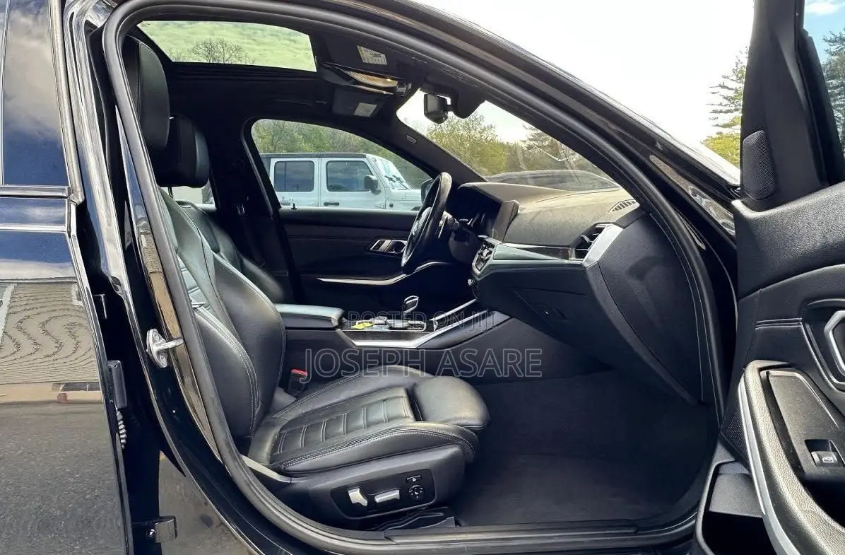 BMW 330i 2020 Black