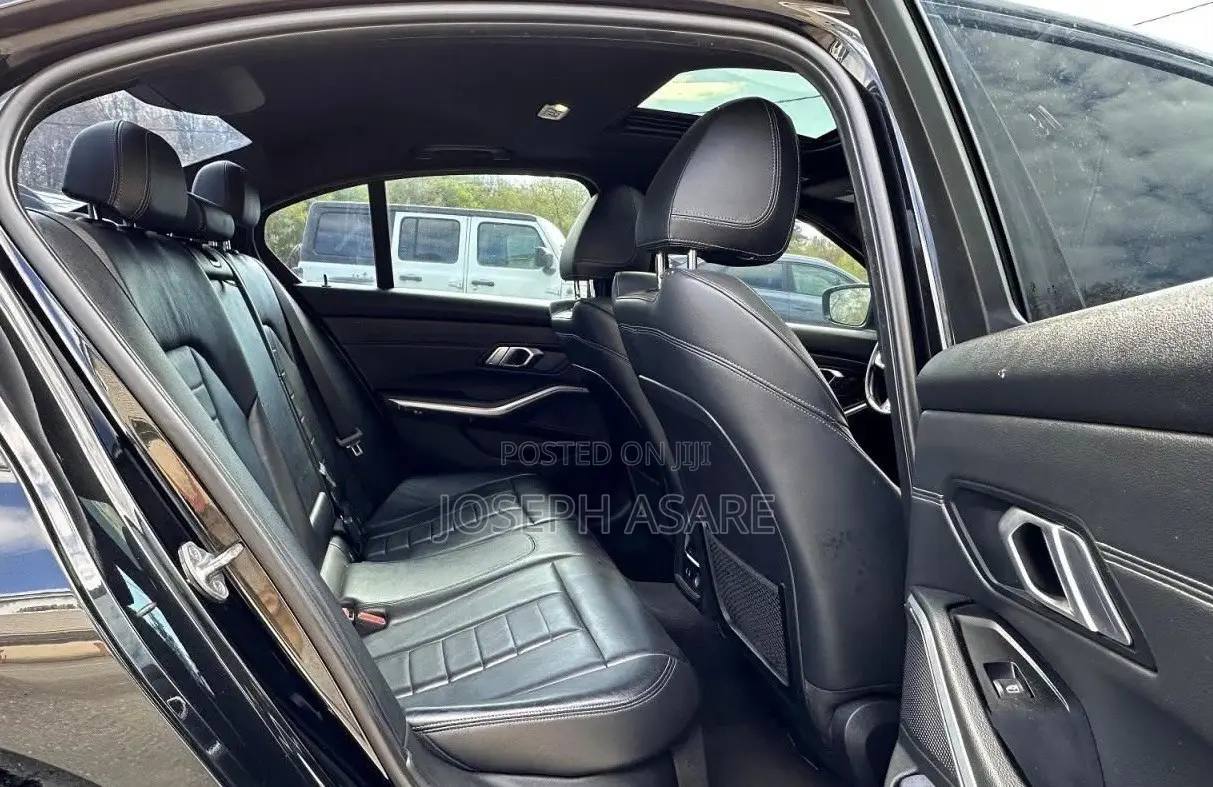 BMW 330i 2020 Black