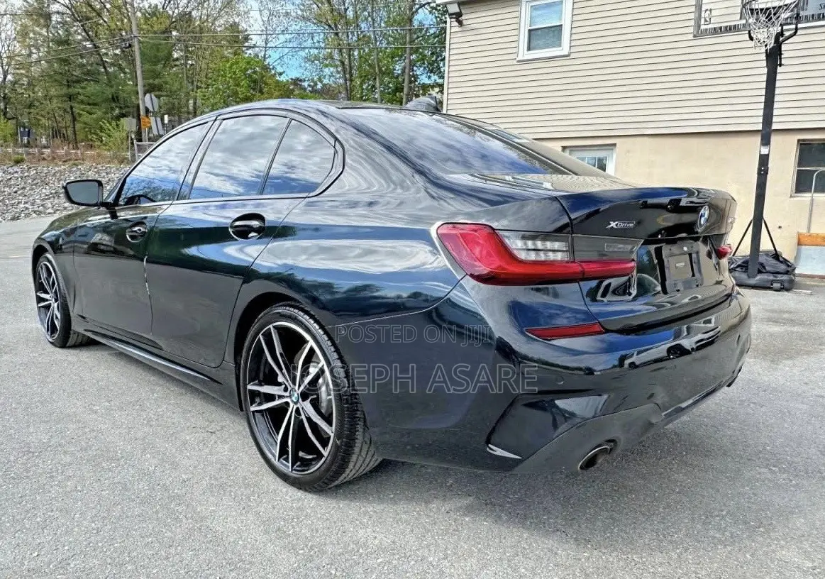 BMW 330i 2020 Black