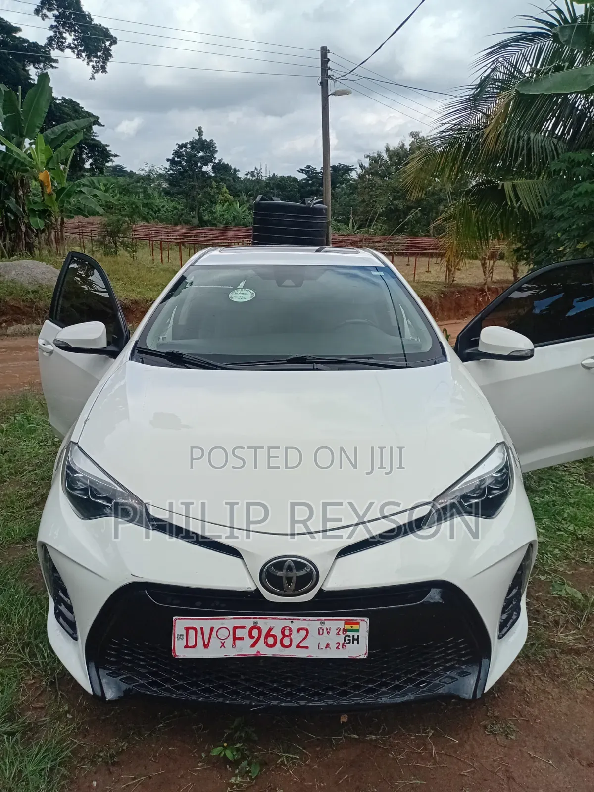 Toyota Corolla XSE (1.8L 4cyl 2A) 2019 White