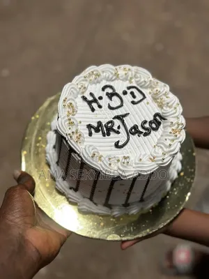 Mini Cakes Available