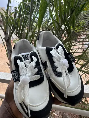 Sneakers for for Boys and Girls