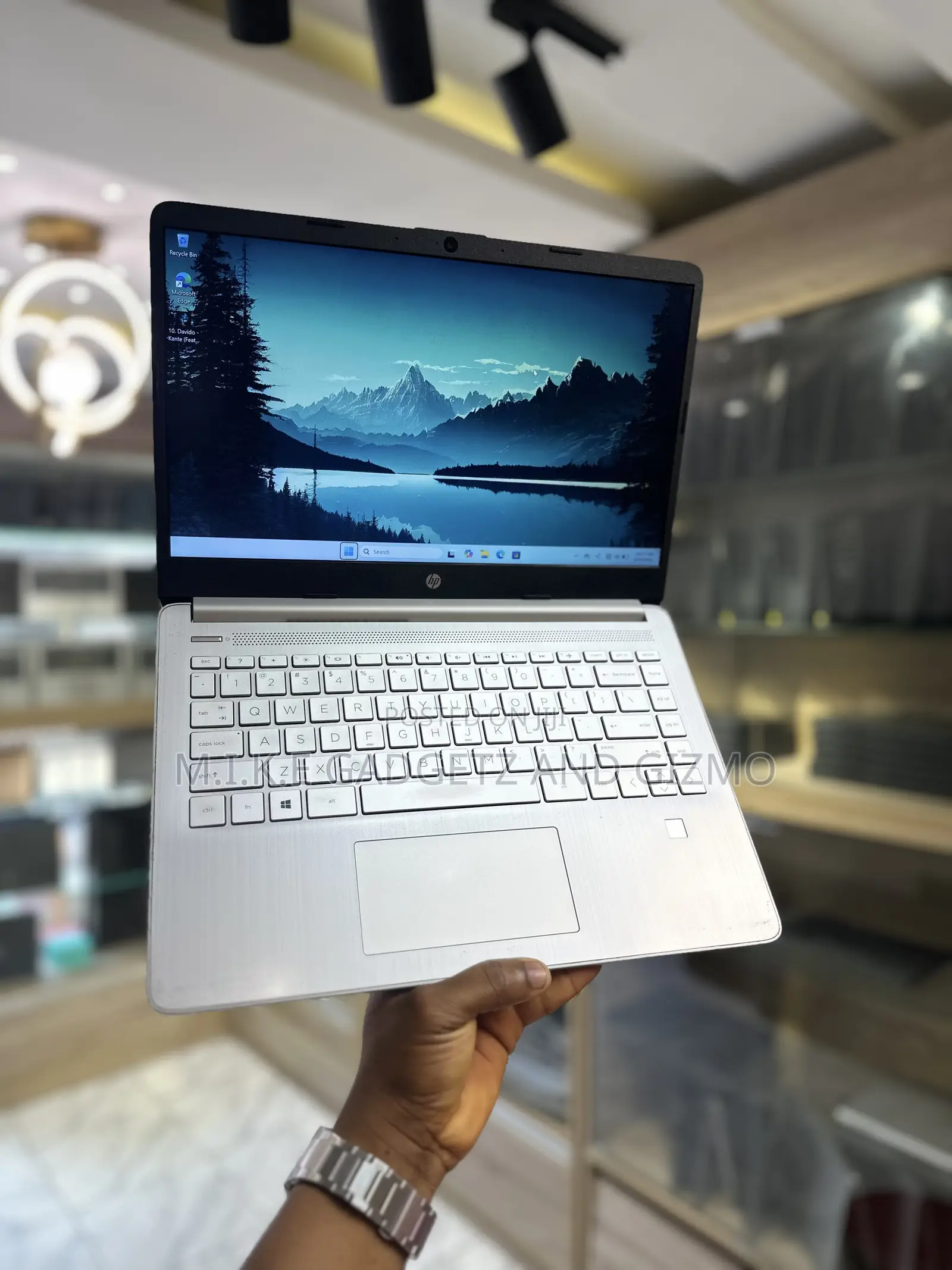Laptop HP 14-dq1025cl 8GB Intel Core i3 SSD 256GB