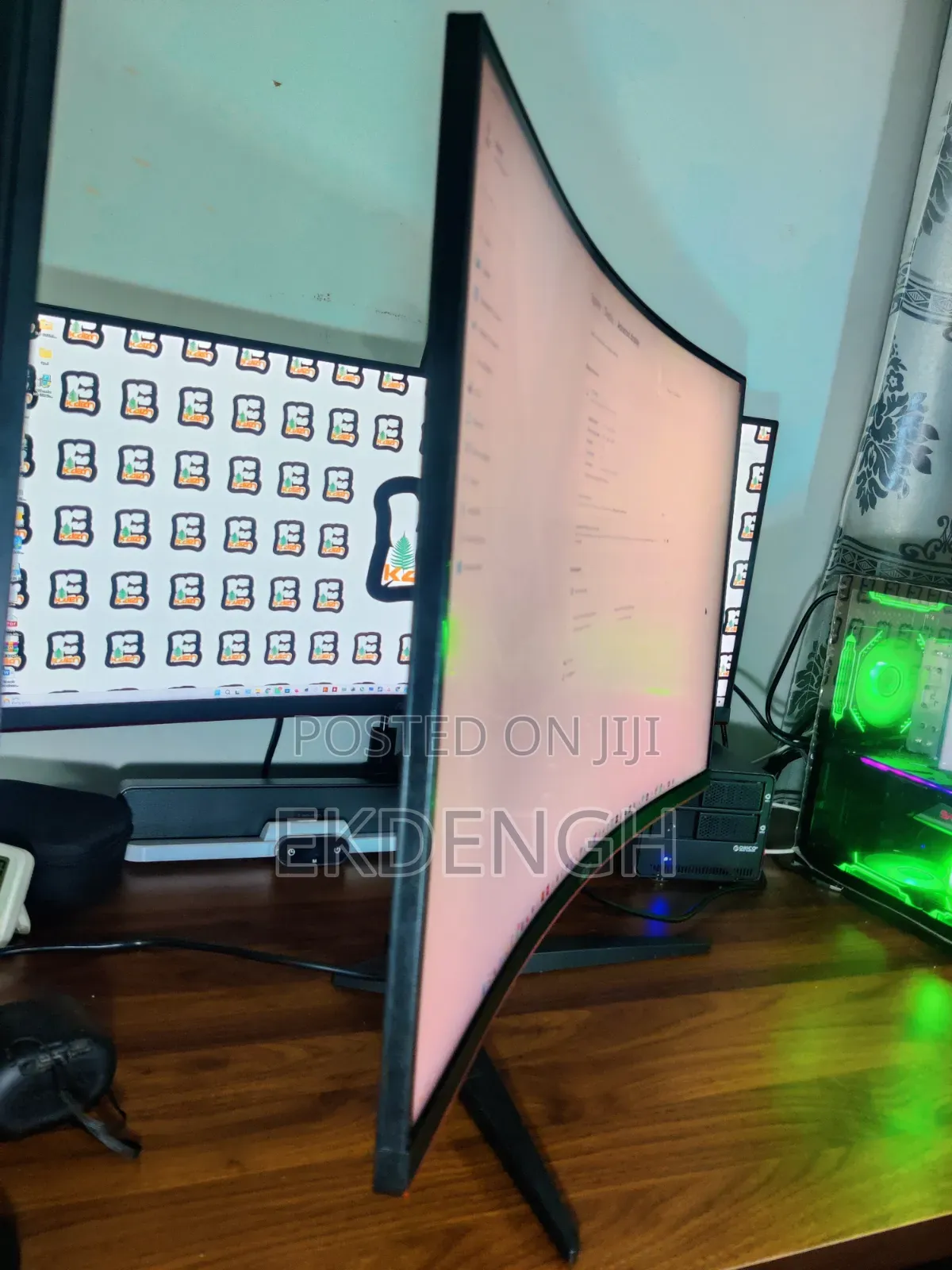 AOC CQ32G1 | 31.5" Curved QHD Display | 2560×1440 144Hz VA 1ms RT