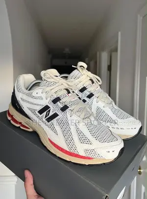 New Balance 1906R White / Navy / True Red