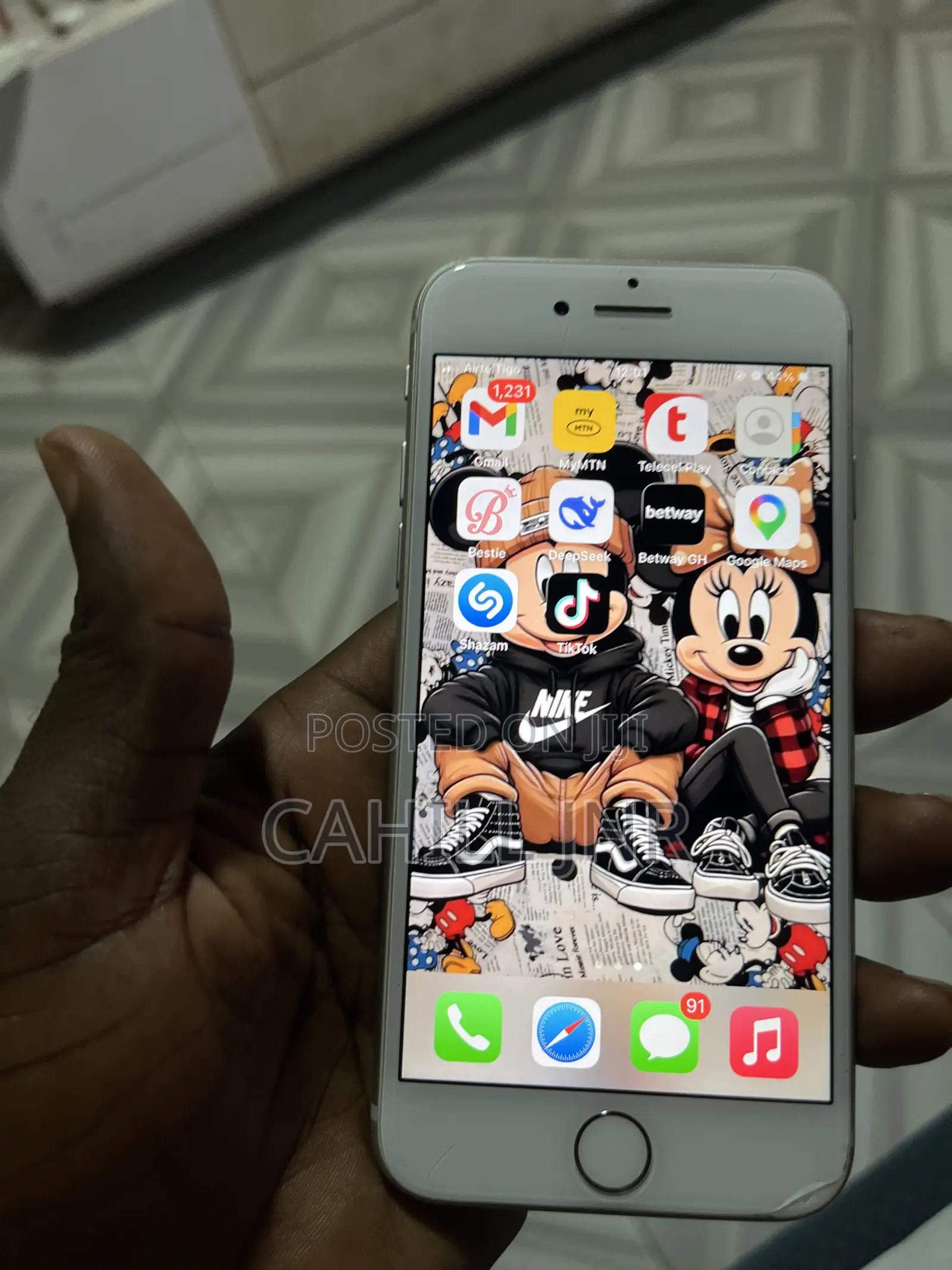 Apple iPhone 8 64 GB White