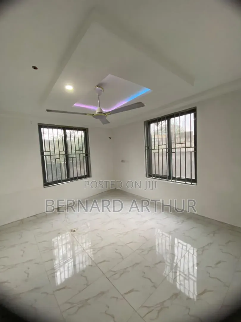 1bdrm Room & Parlour in Bernard Agency, CP for rent