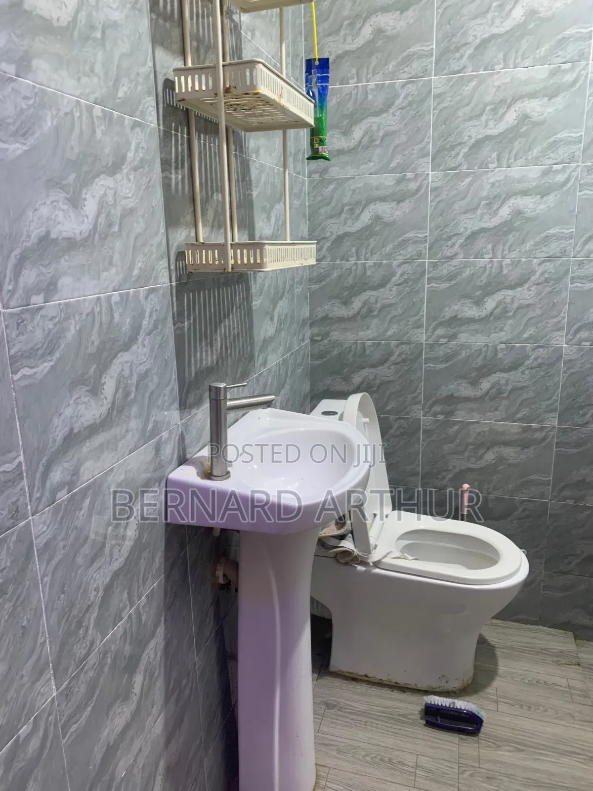 1bdrm Room & Parlour in Bernard Agency, CP for rent