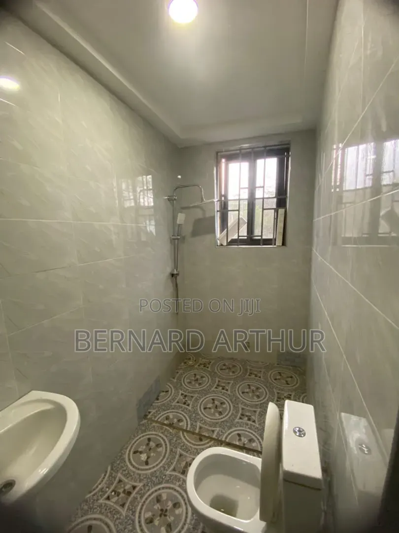 1bdrm Room & Parlour in Bernard Agency, CP for rent