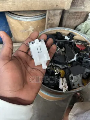 Toyota Land Cruiser , Tacoma , Tundra Bonnet Opener