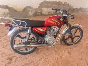 Royal RY125 2025 Red