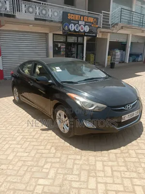 Hyundai Elantra Limited Sedan FWD (1.8L 4cyl 6A) 2013 Black