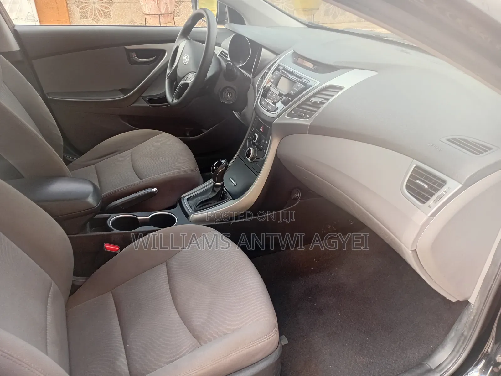 Hyundai Elantra Limited Sedan FWD (1.8L 4cyl 6A) 2016 Black
