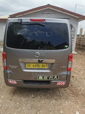 Nissan Caravan (Urvan) 2012 Grey