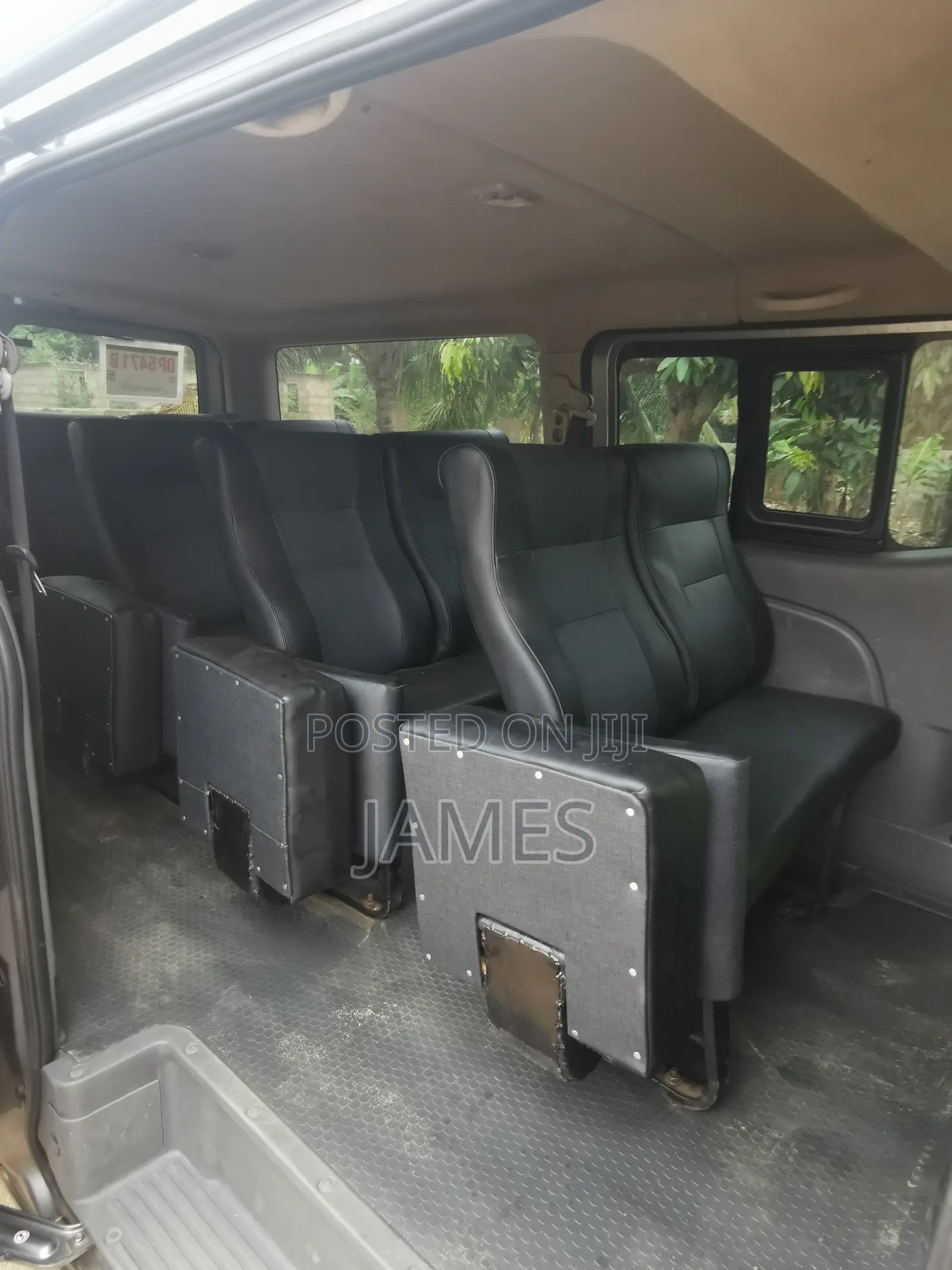 Nissan Caravan (Urvan) 2012 Grey
