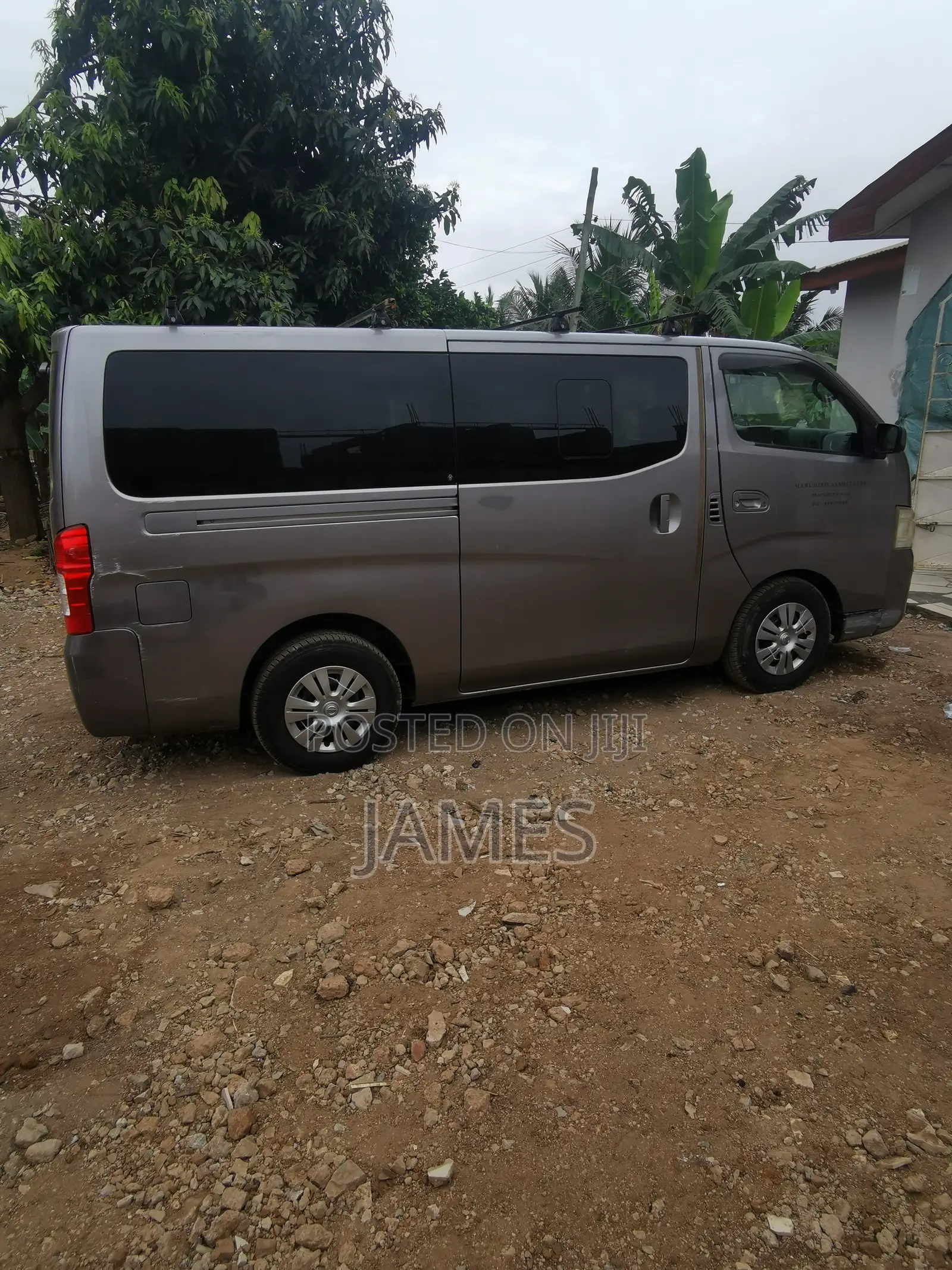 Nissan Caravan (Urvan) 2012 Grey