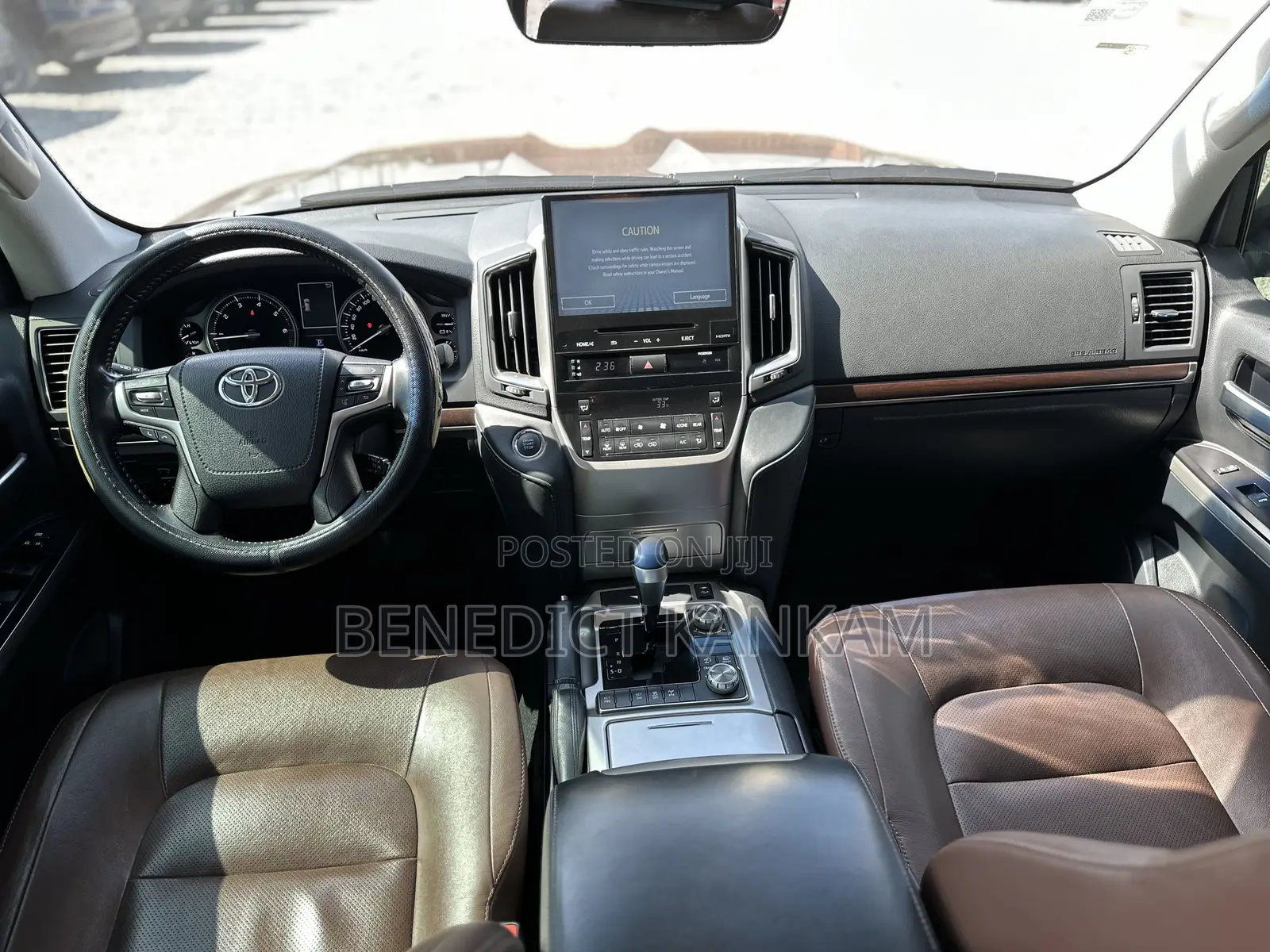 Toyota Land Cruiser 5.7 V8 VX-S 2019 Black