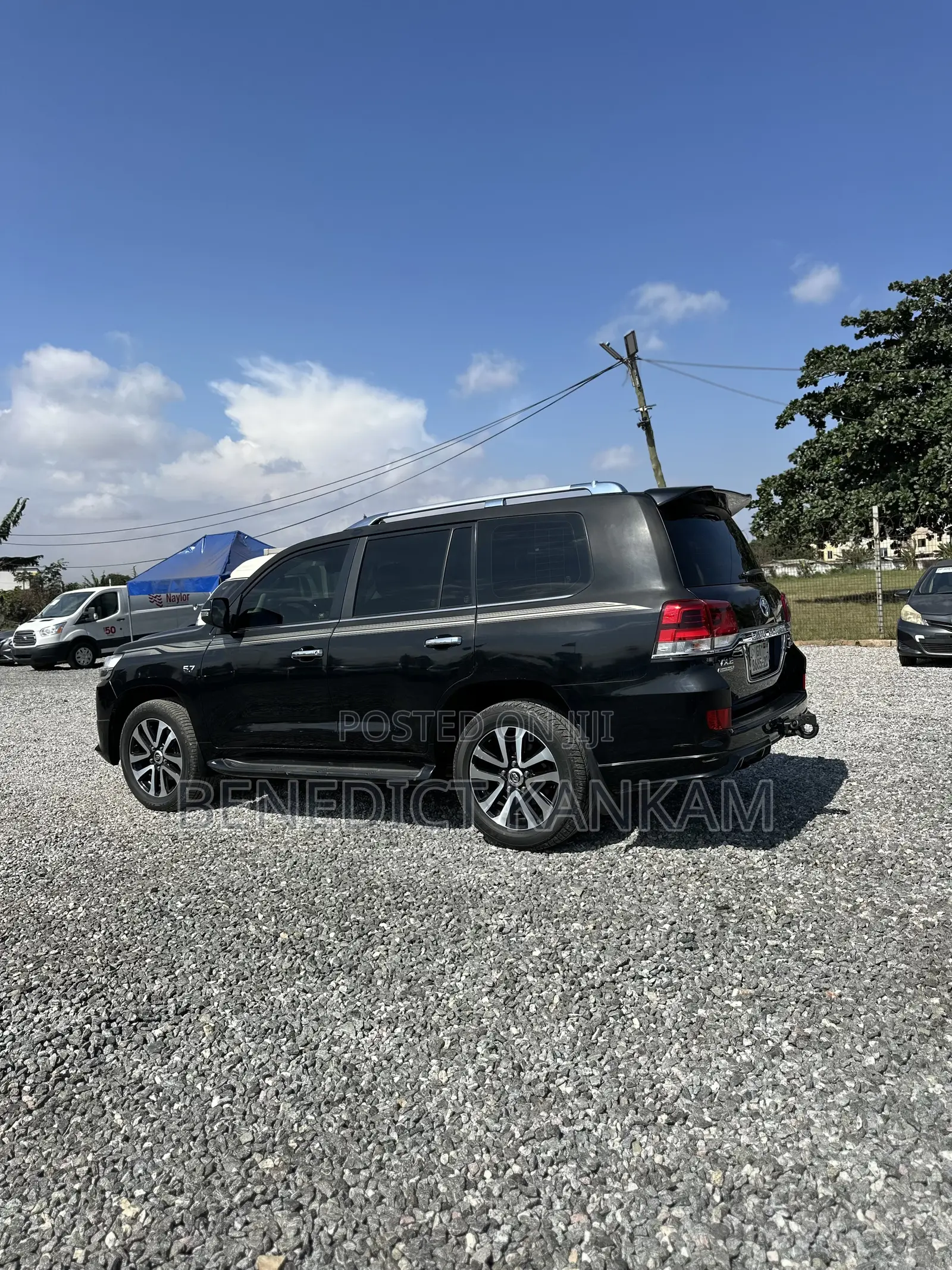 Toyota Land Cruiser 5.7 V8 VX-S 2019 Black
