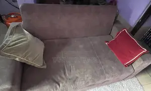 3-Seater Sofa for Sale: GH₵1,200: Pick Location: Tetegu