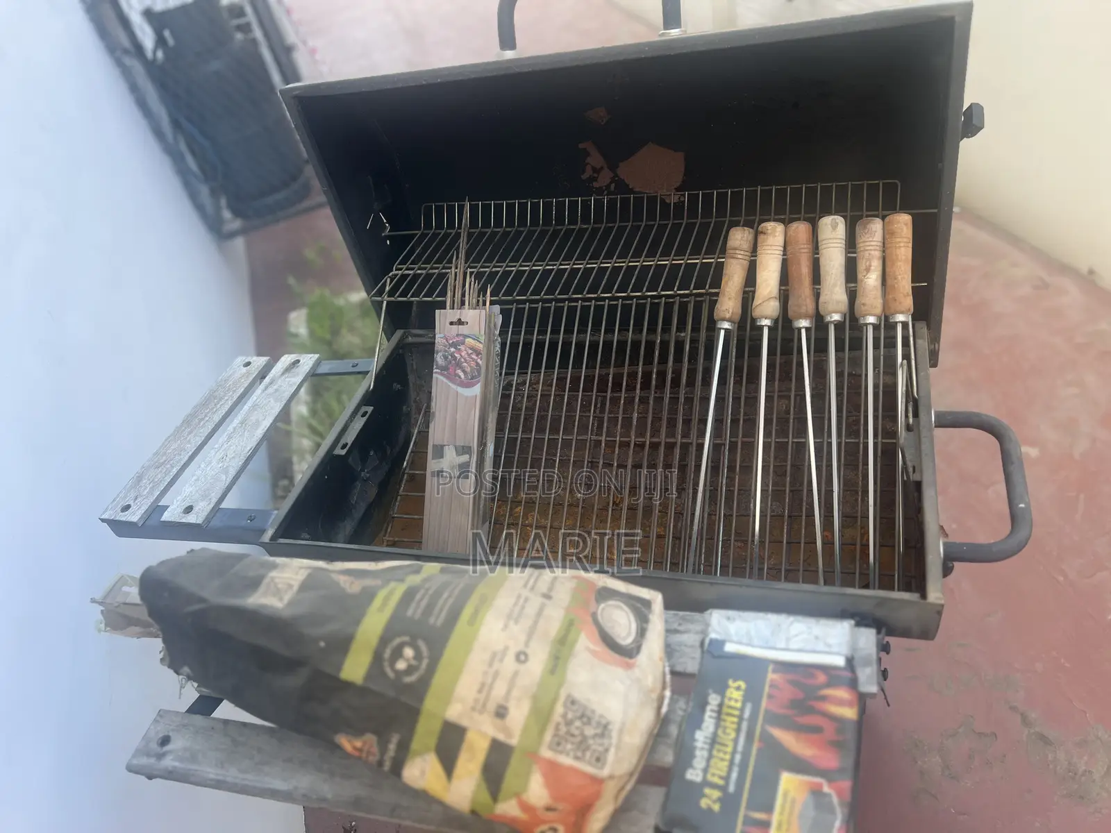 Drum/Barrel-Style Charcoal Braii (BBQ Grill)