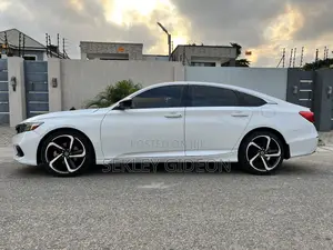 Honda Accord Sport 2.0T 2022 White