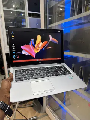 Laptop HP EliteBook 850 G3 8GB Intel Core i5 HDD+SSD 128GB