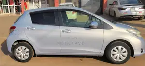 Toyota Vitz 2012 Silver
