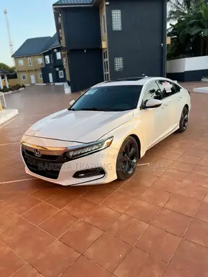 Honda Accord Touring 2.0T 2020 White