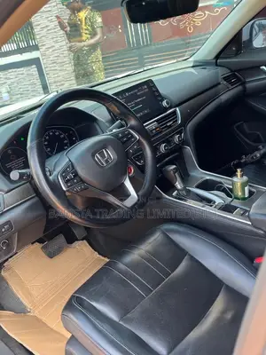 Honda Accord Touring 2.0T 2020 White