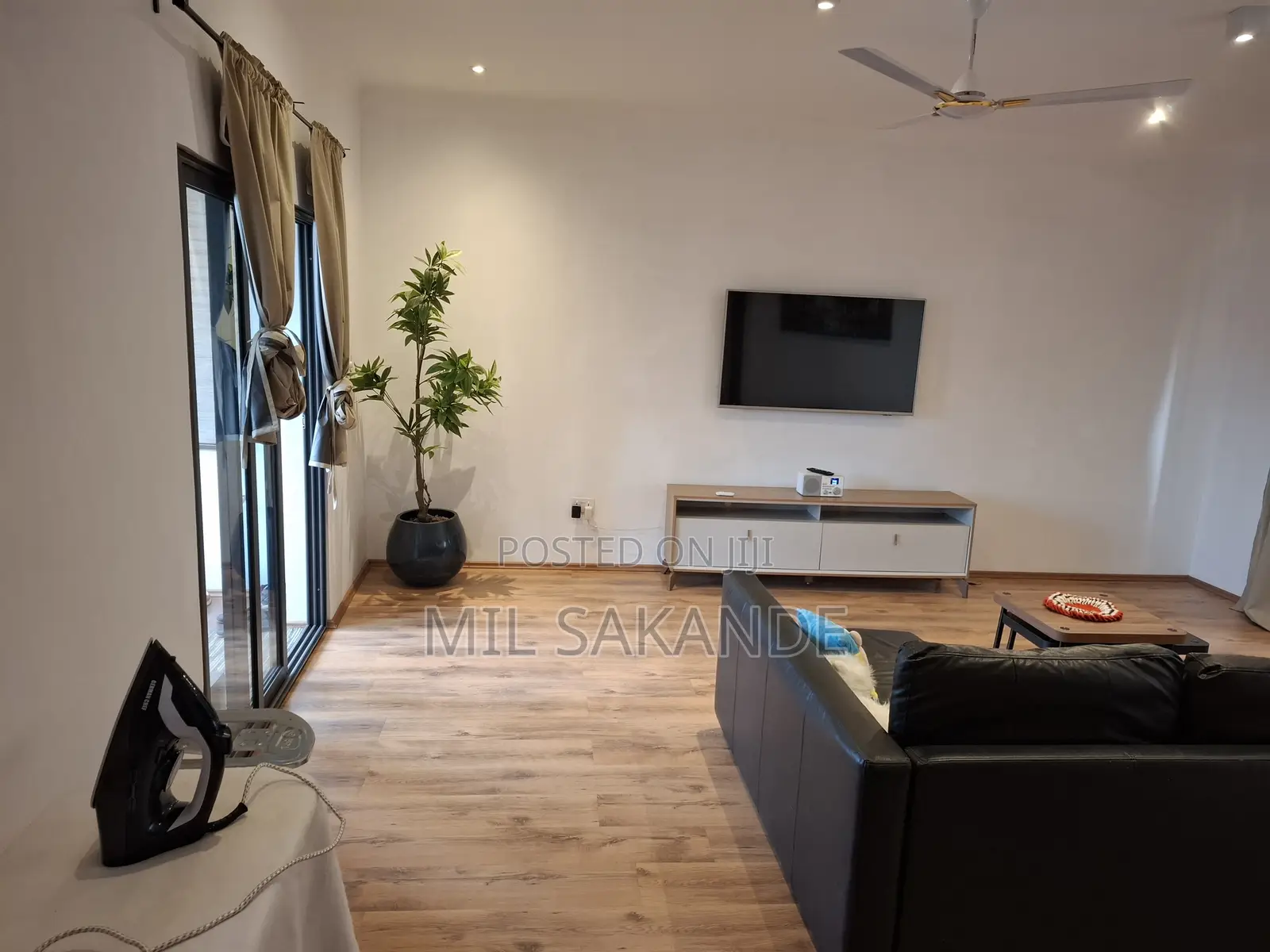 Top Floor Apartment Spintex