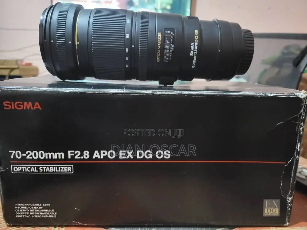 Canon Sigma 70-200mm Lens