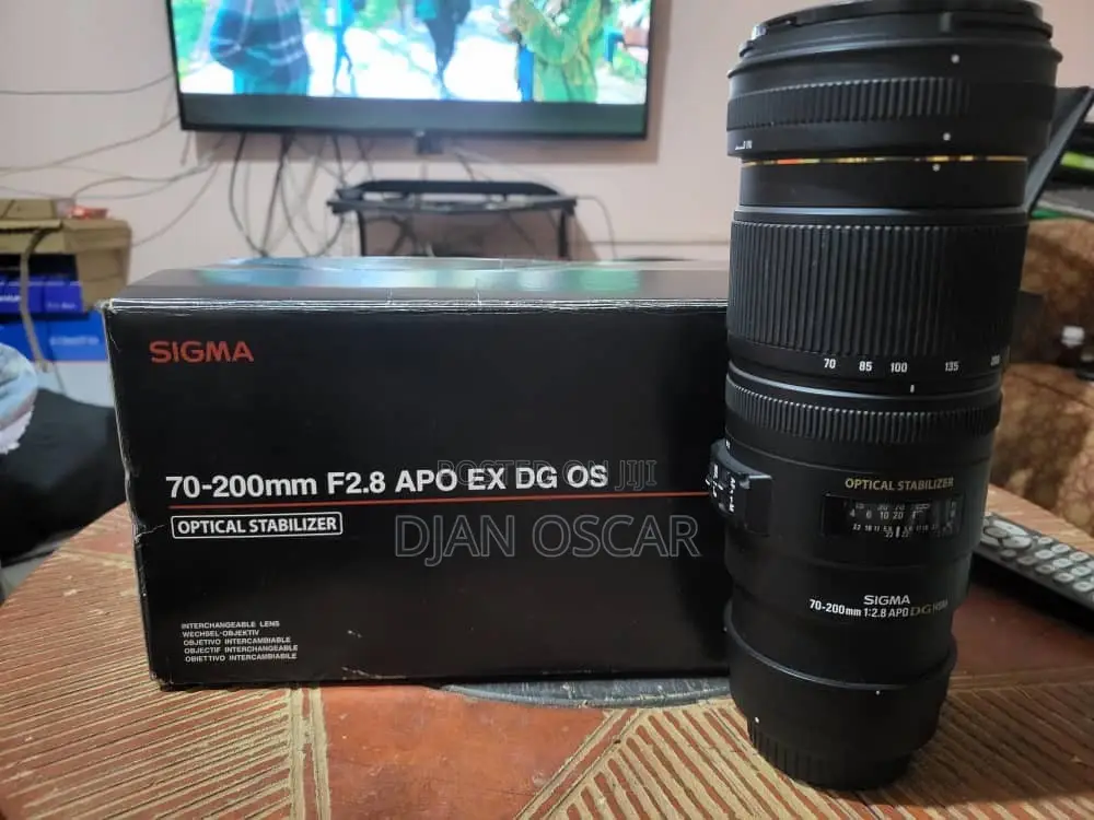 Canon Sigma 70-200mm Lens