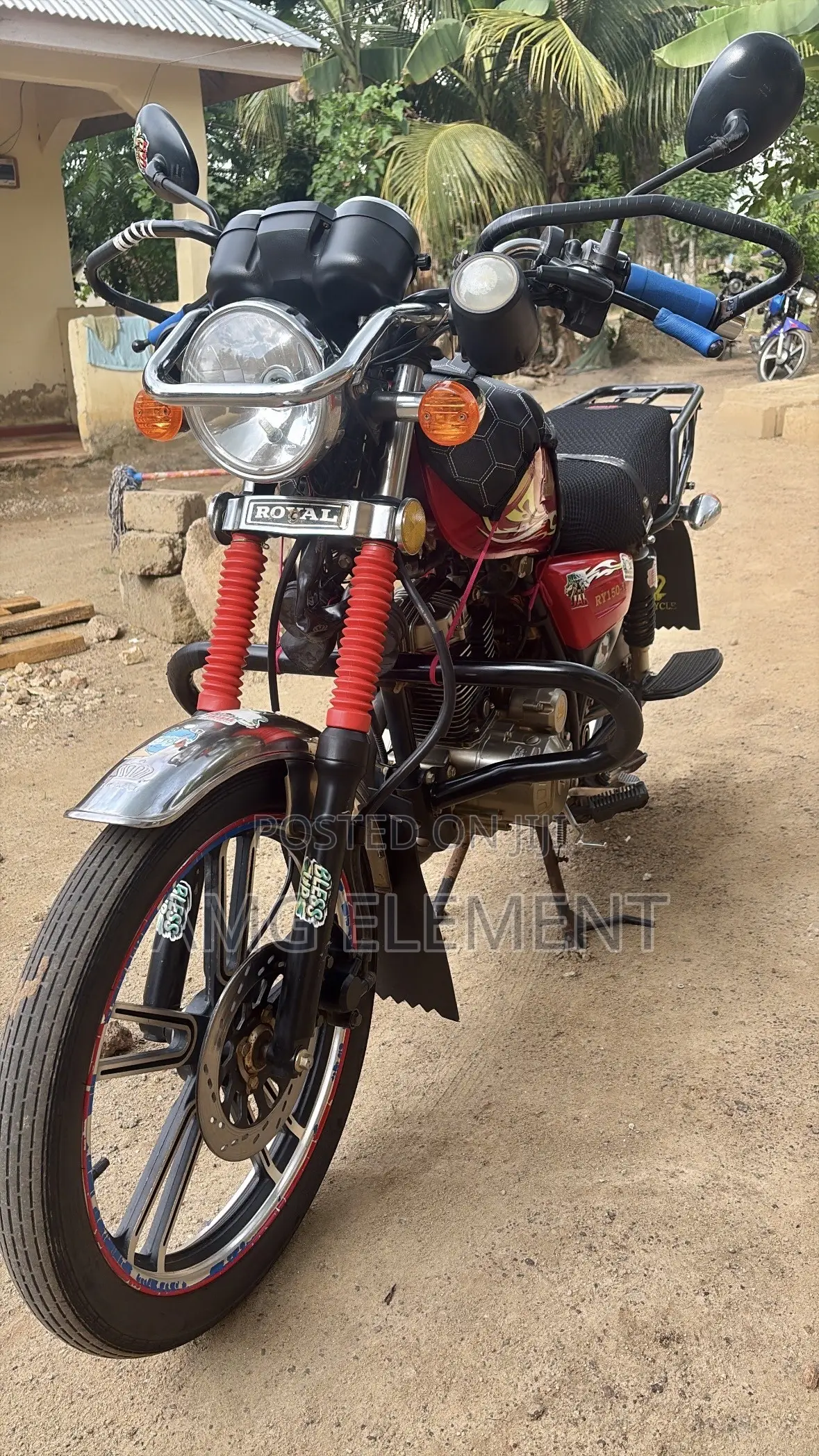 Royal RY150 2025 Red