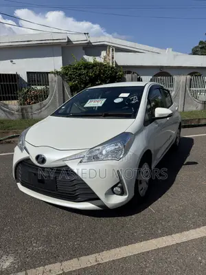 Toyota Vitz 1.5 FWD 3dr 2017 White