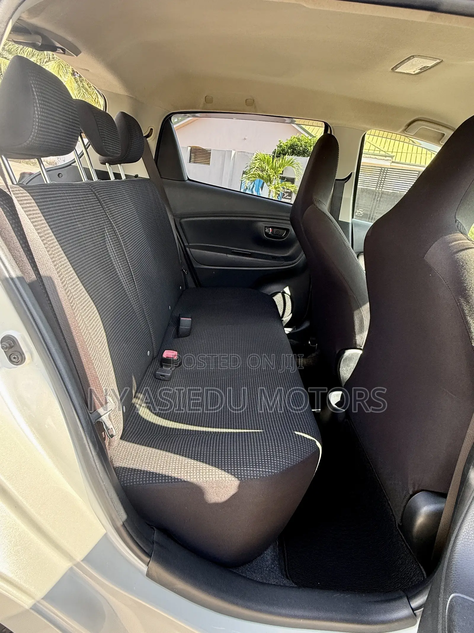 Toyota Vitz 1.5 FWD 3dr 2017 White