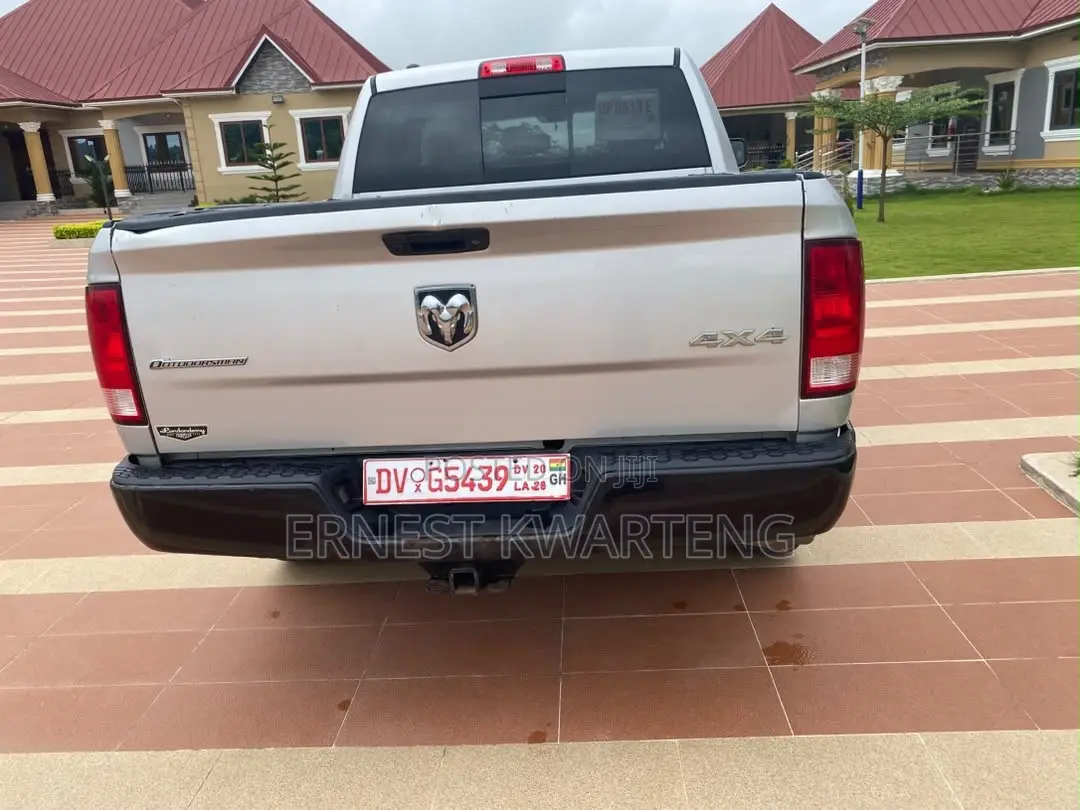 Dodge RAM 1500 3.6 Petrol AWD 2018 Silver