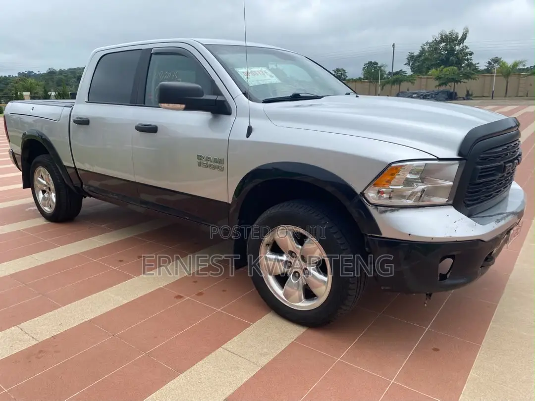 Dodge RAM 1500 3.6 Petrol AWD 2018 Silver