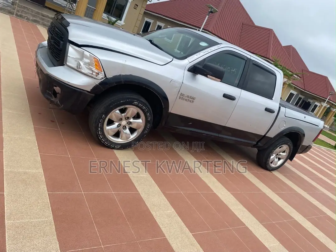 Dodge RAM 1500 3.6 Petrol AWD 2018 Silver