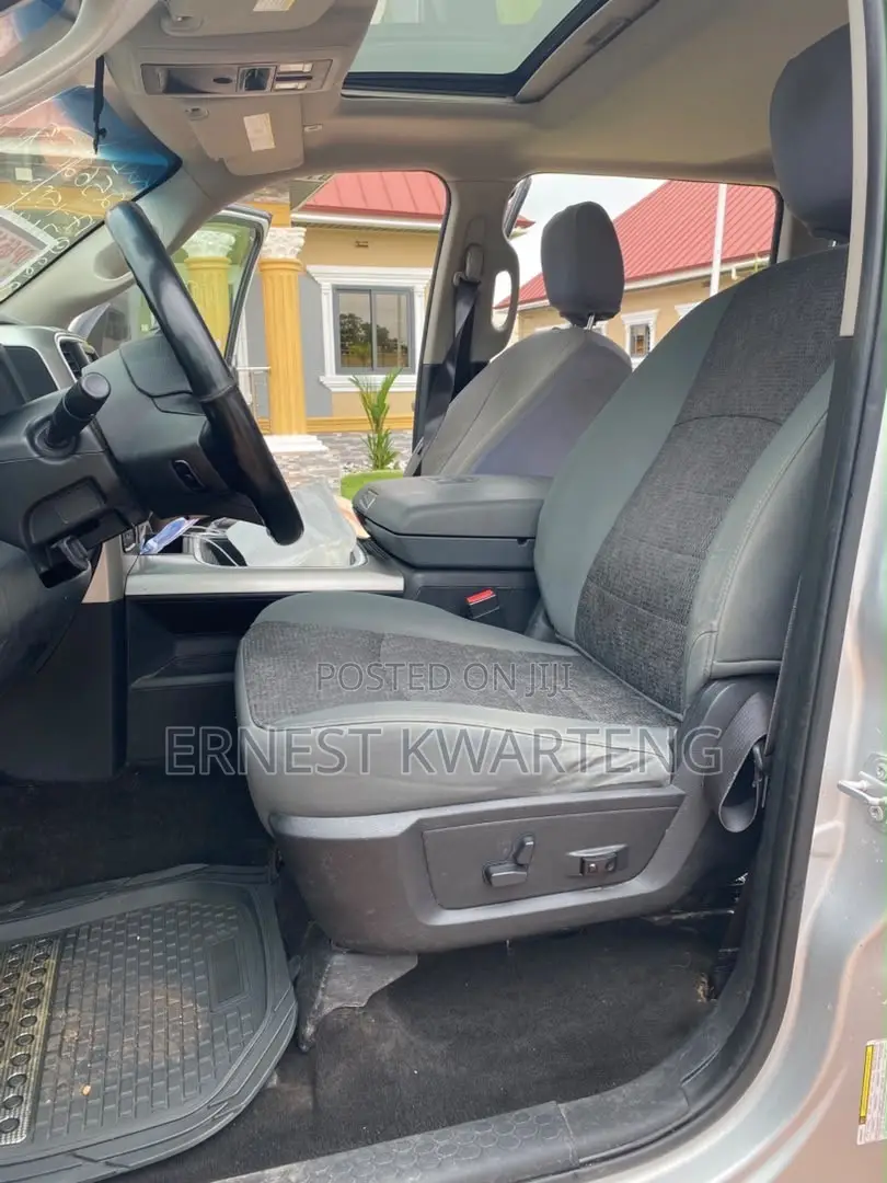 Dodge RAM 1500 3.6 Petrol AWD 2018 Silver