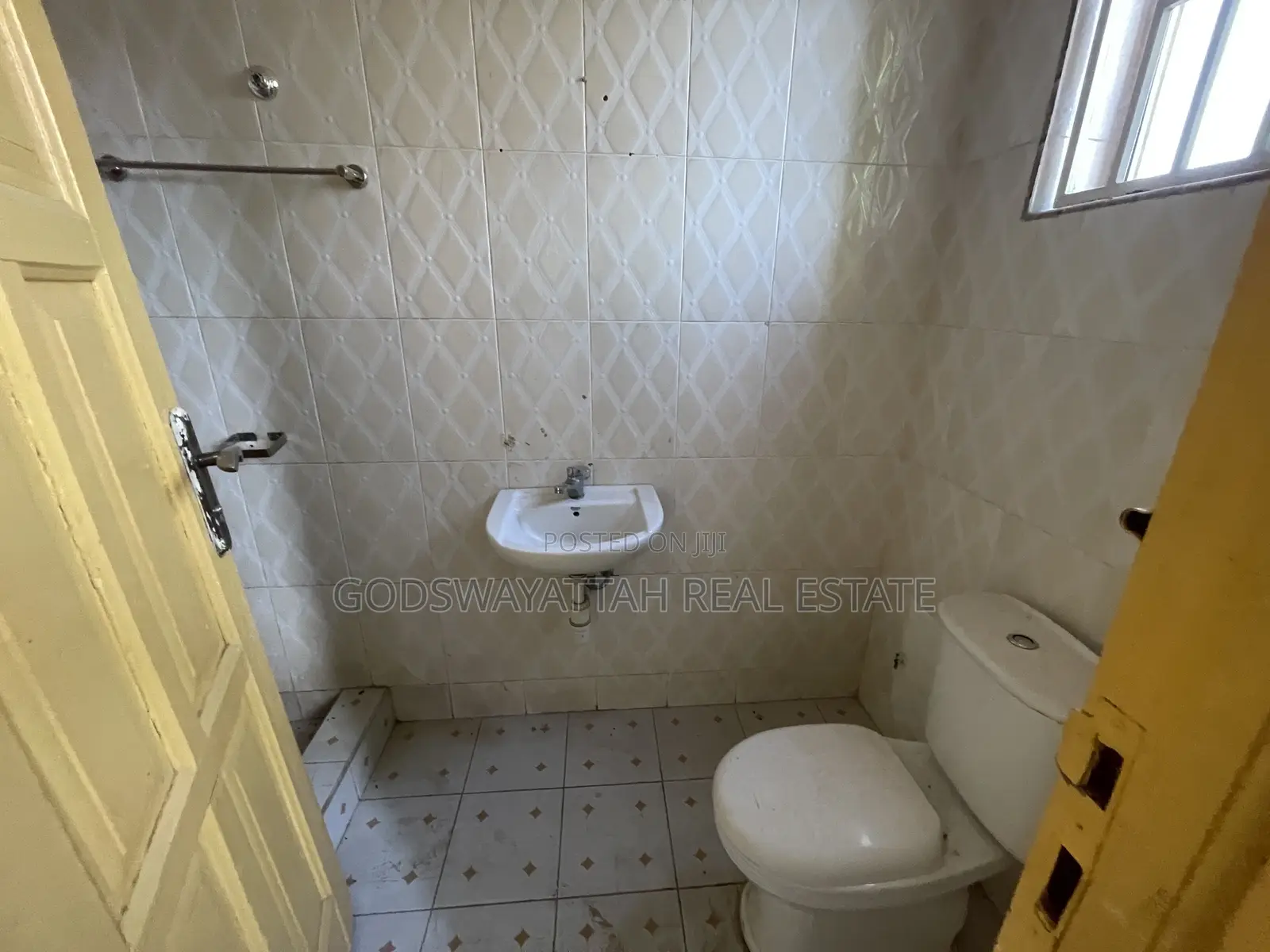 2bdrm Apartment in East Legon, Agbogba for rent