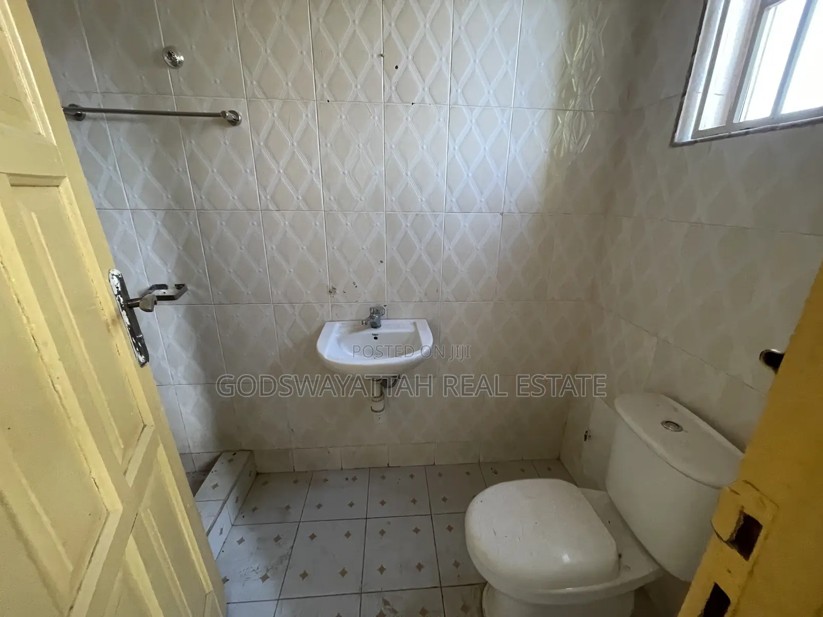 2bdrm Apartment in East Legon, Agbogba for rent