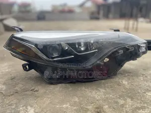Corolla 2018 Headlight