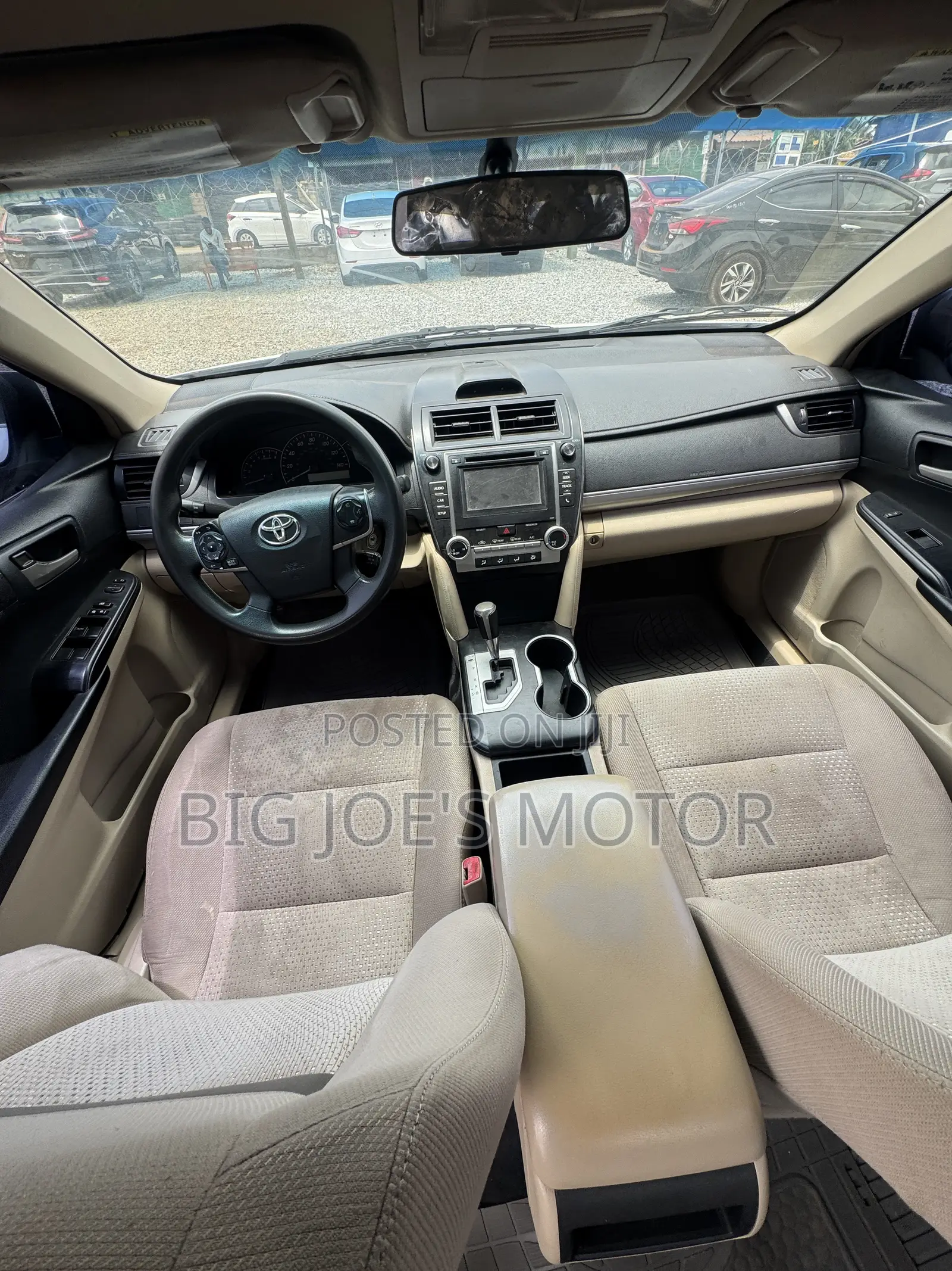 Toyota Camry LE 4dr Sedan (2.5L 4cyl 6A) 2014 White