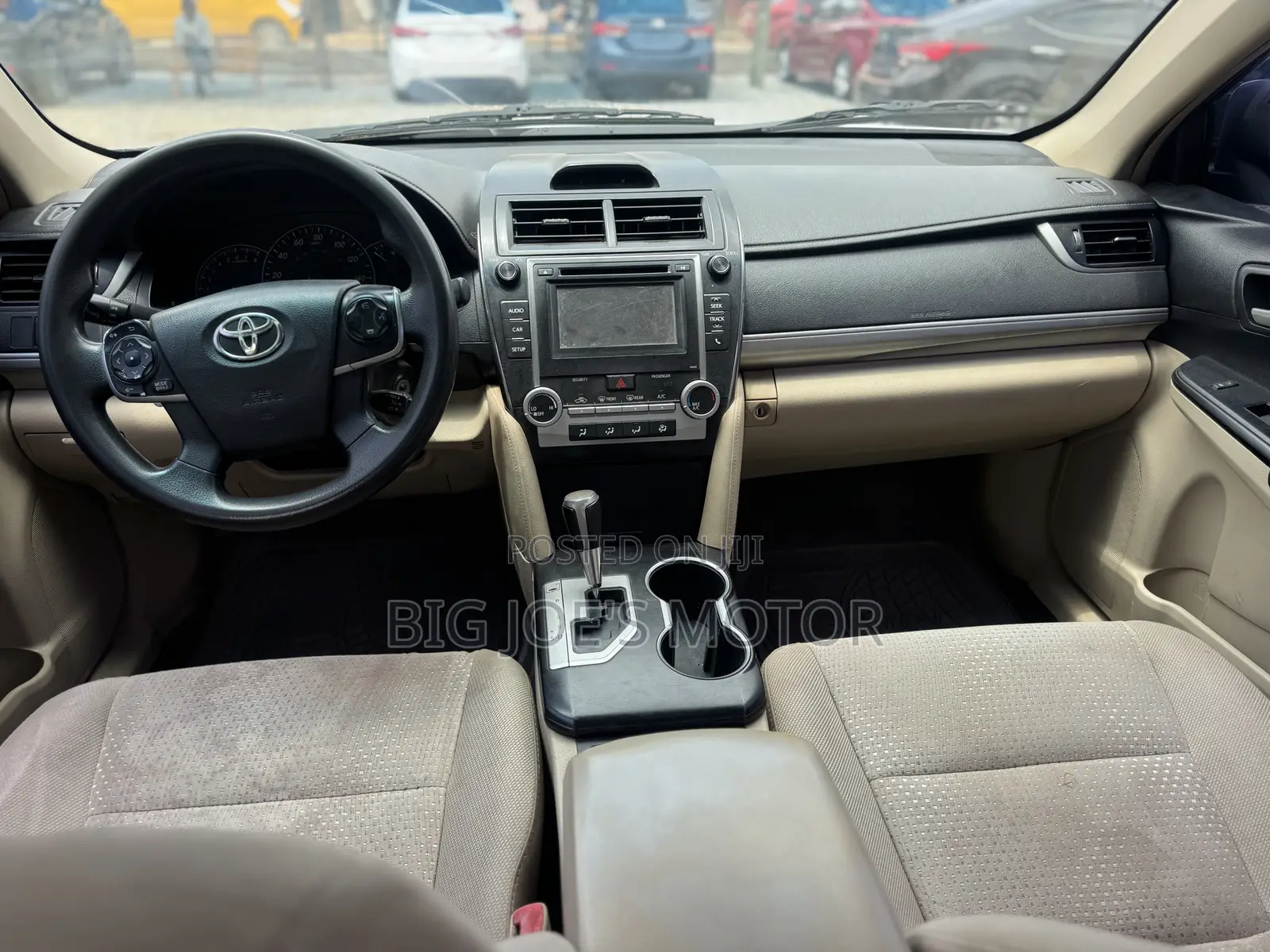 Toyota Camry LE 4dr Sedan (2.5L 4cyl 6A) 2014 White