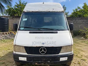 Mercedes-Benz Sprinter 1998 White
