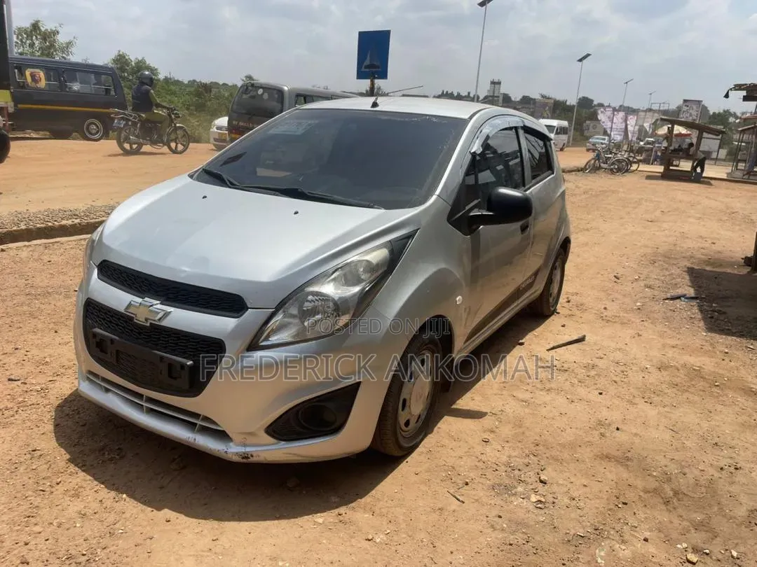 Chevrolet Spark 2014 Silver