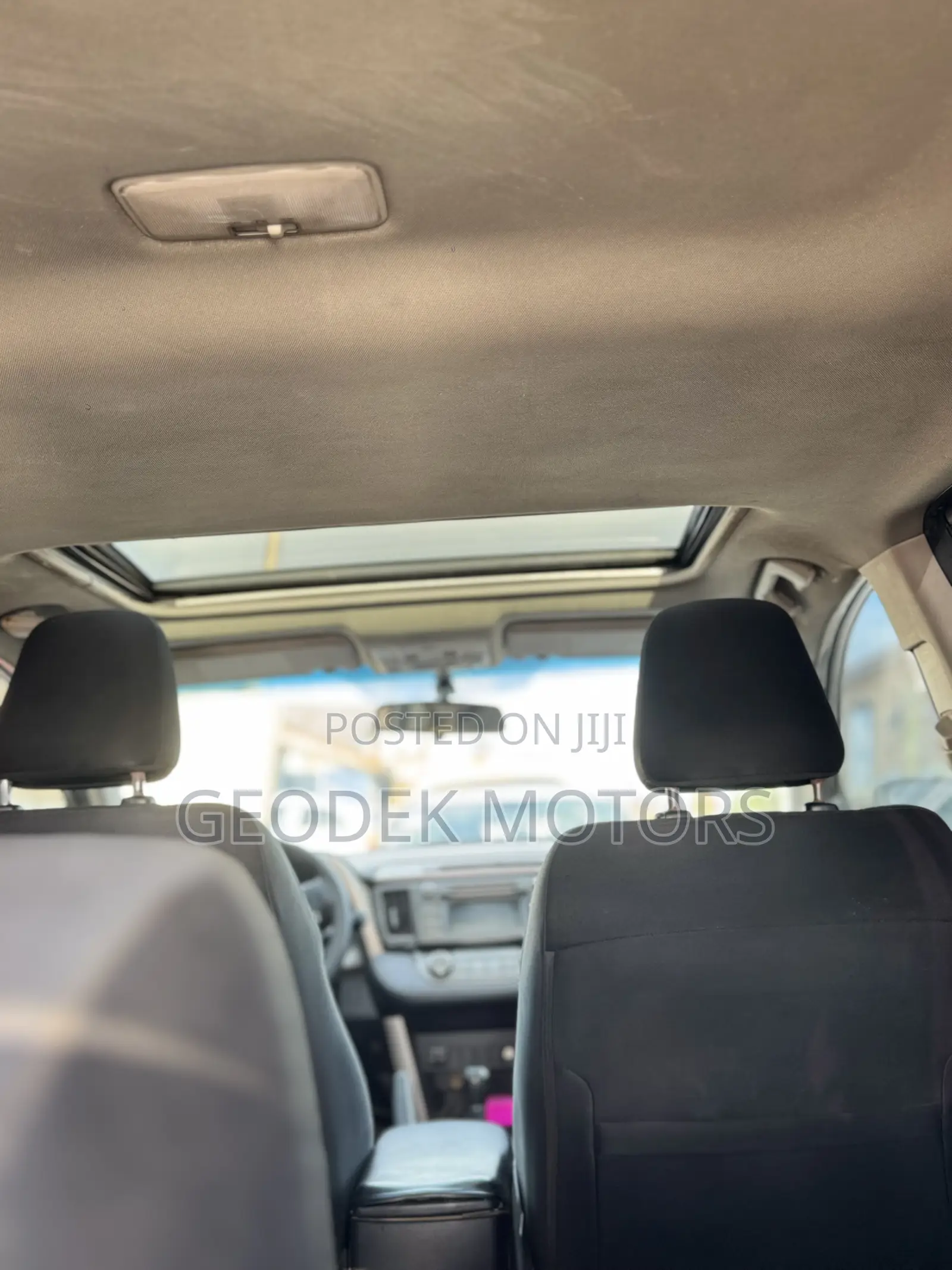 Toyota RAV4 LE 4dr SUV (2.5L 4cyl 6A) 2015 Beige