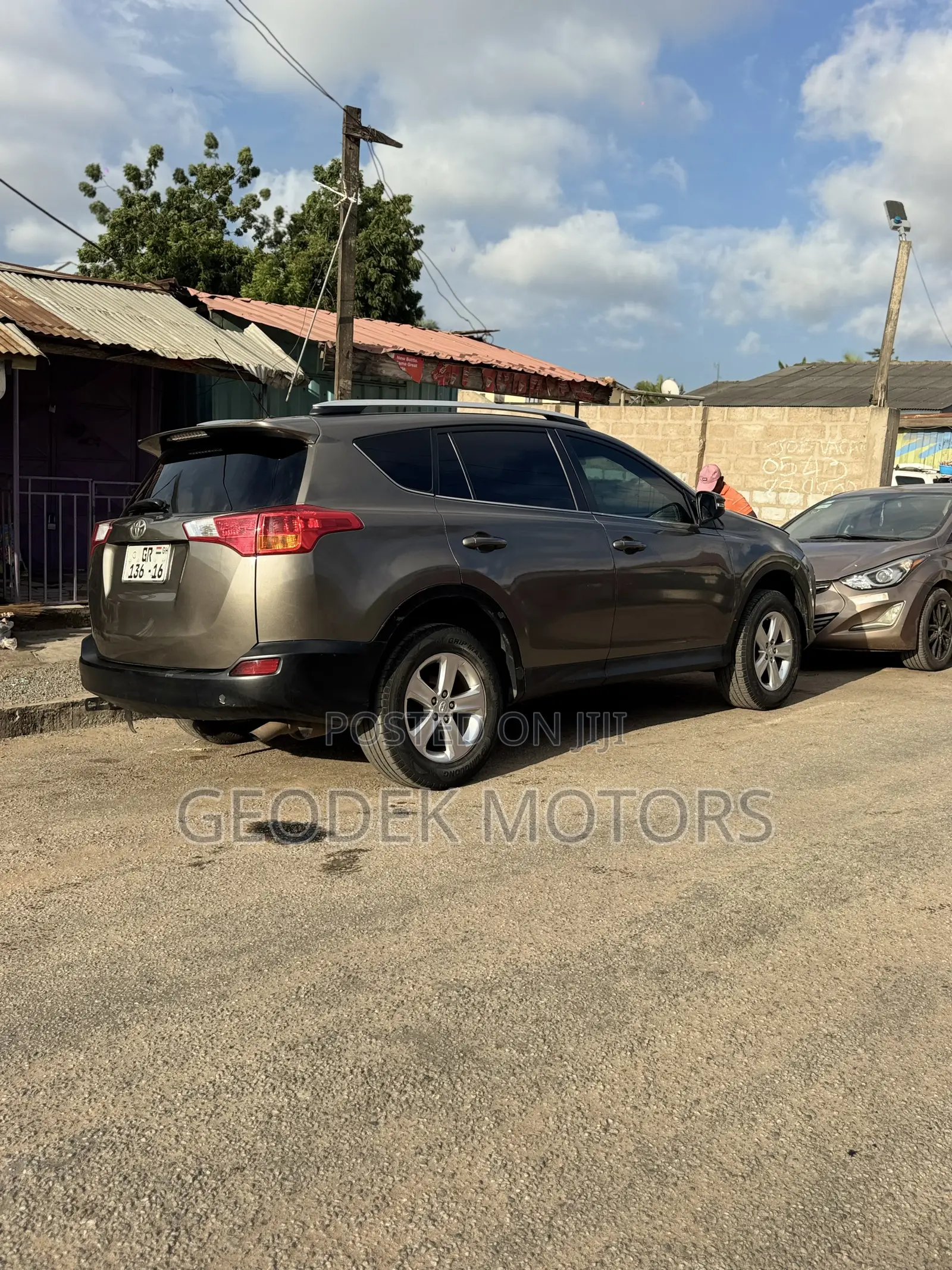 Toyota RAV4 LE 4dr SUV (2.5L 4cyl 6A) 2015 Beige