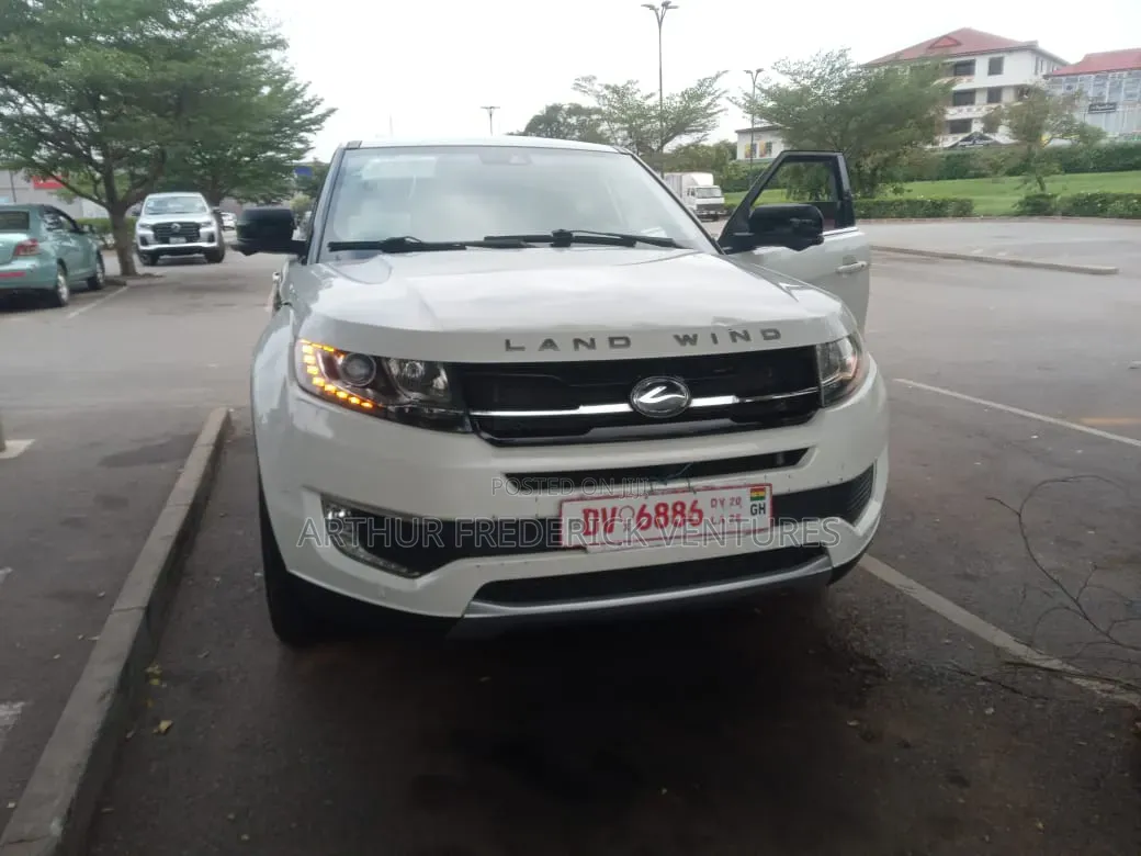 Car 2016 White