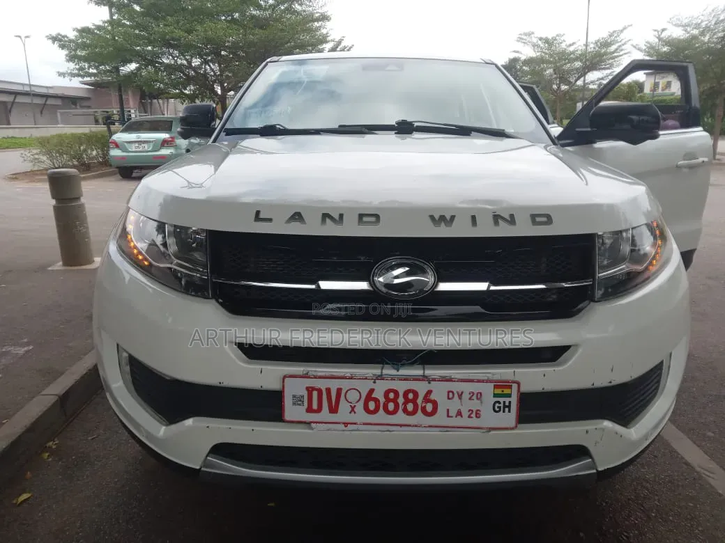 Car 2016 White